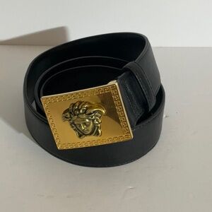 Versace Medusa leather belt size 110 cm made in Italy